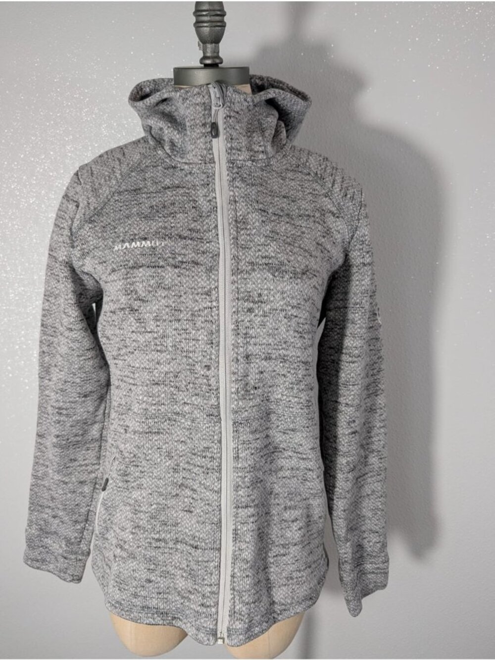 Mammut Womens Gray Full-Zip Hooded Jacket size L Polyester Swiss Design